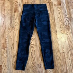 Lululemon Wunder Train High Rise Tight 25”